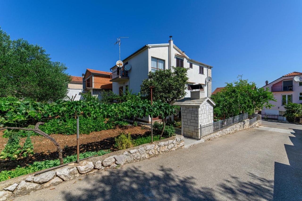 Apartman More Šibenik Kültér fotó